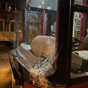 В Івано-Франківську п’яний водій в’їхав у комунальний автобус