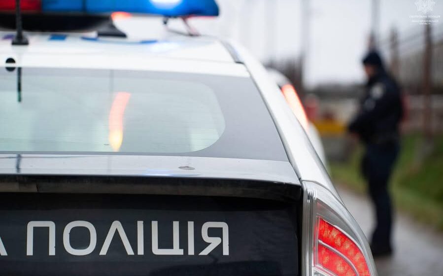 Мав явні ознаки сп’яніння та позбавлений права керування: франківські патрульні виявили чергового водія-порушника