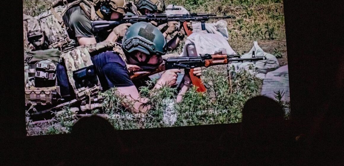В Івано-Франківську презентували фільм «Любарт 2024» В Івано-Франківську презентували фільм «Любарт 2024»