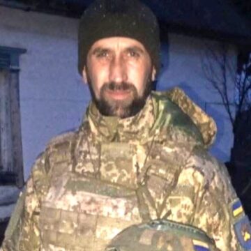 Тлумаччина у скорботі: на війні загинув захисник Володимир Візнюк