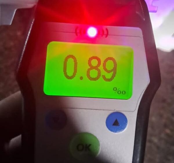 З ознаками сп’яніння та без посвідчення водія: франківські патрульні виявили чергового керманича-порушника