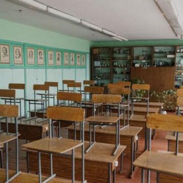 «На Прикарпатті під загрозою закриття опинилися понад 50 шкіл у 25 громадах», – нардепка Оксана Савчук