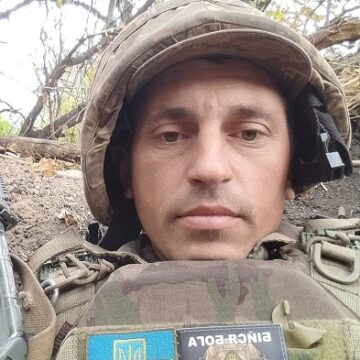 Вважався зниклим безвісти: з війни “на щиті” повертається воїн Михайло Берчак з Надвірнянщини
