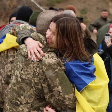Неволя їх не зламала: десять прикарпатців повернулись з російського полону (ОНОВЛЕНО)