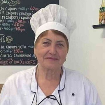 Все майно залишилось в окупації: кухарка з Херсонщини відкрила родинну крамницю у Франківську