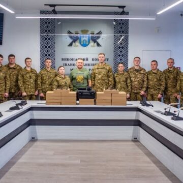 У День Національної гвардії України з Івано-Франківська передали 20 FPV-дронів і MAVIC 3Т для 50 полку імені Семена Височана
