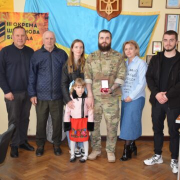 Віталію Герасимчуку вручили відзнаку Надвірнянської міськради «За мужність та доблесть»