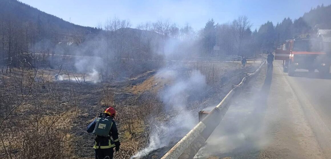 Через пожежу сухої трави загорілася господарська будівля в Старобогородчанській громаді Через пожежу сухої трави загорілася господарська будівля в Старобогородчанській громаді