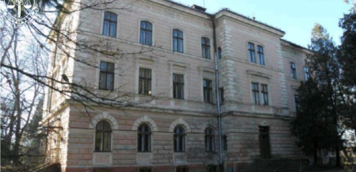 На Прикарпатті прокуратура вимагає забезпечити збереження об’єкту культурної спадщини – фабрики тютюну ХІХ століття
