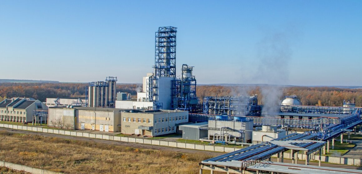Наступного тижня “Карпатнафтохім” можуть відімкнути від електроенергії