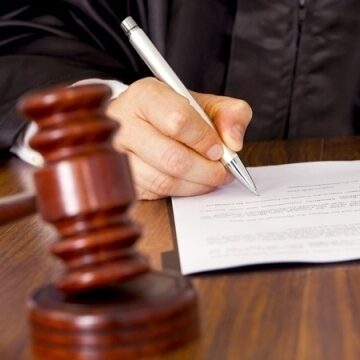 На Коломийщині приватна фірма недоплатила громаді пів мільйона гривень за оренду землі: прокурори подали до суду