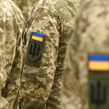 Працівників ТЦК і СП без бойового досвіду та обмежень за станом здоров’я будуть відправляти в зону бойових дій 