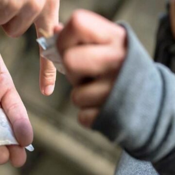 34-річний франківець «з рук у руки» збував особливо небезпечні психотропи