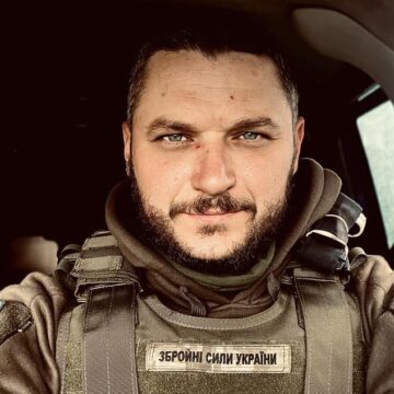 Військовий з Коломиї Михайло Вовк отримав дві державні відзнаки за службу Військовий з Коломиї Михайло Вовк отримав дві державні відзнаки за службу