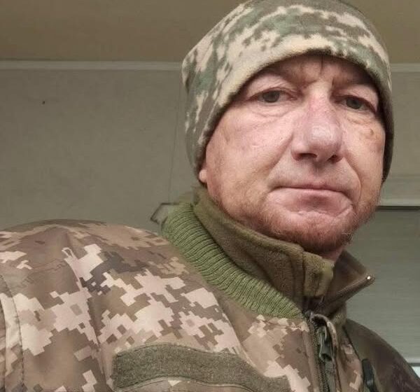 На 42-му році життя відійшов у вічність воїн Василь Передрук з Надвірнянщини