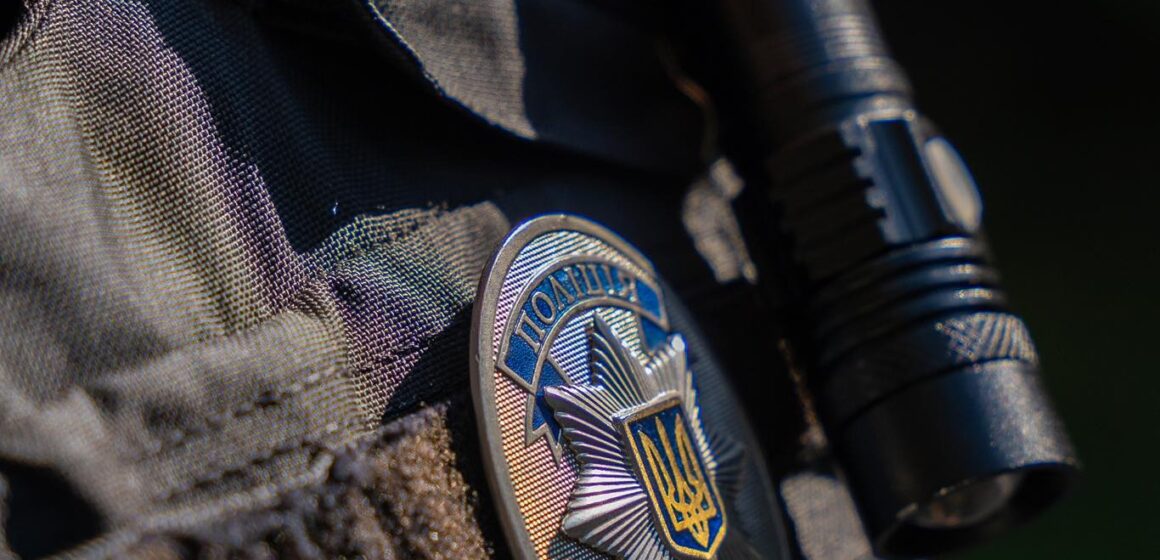 Франківські патрульні виявили чергового керманича з підробленим посвідченням водія