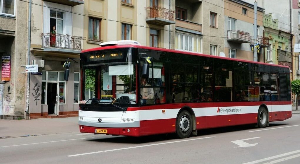 Маршрут – на город: в Івано-Франківську запустять автобуси до дач