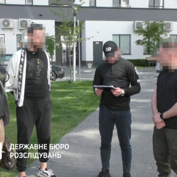 В Івано-Франківську затримали дезертира, який інсценував своє «зникнення безвісти», щоб родина отримала мільйонну компенсацію В Івано-Франківську затримали дезертира, який інсценував своє «зникнення безвісти», щоб родина отримала мільйонну компенсацію