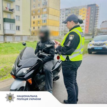 Скутери, мопеди, мотоцикли: від початку року 10 неповнолітніх, які керували мототранспортом, постраждали у ДТП