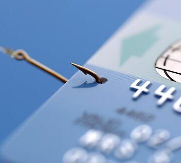 55-річну мешканку Калущини шахраї ошукали на понад 32 тисячі гривень