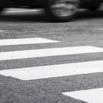 В Івано-Франківську водійка Ауді збила двох неповнолітніх на пішохідному переході