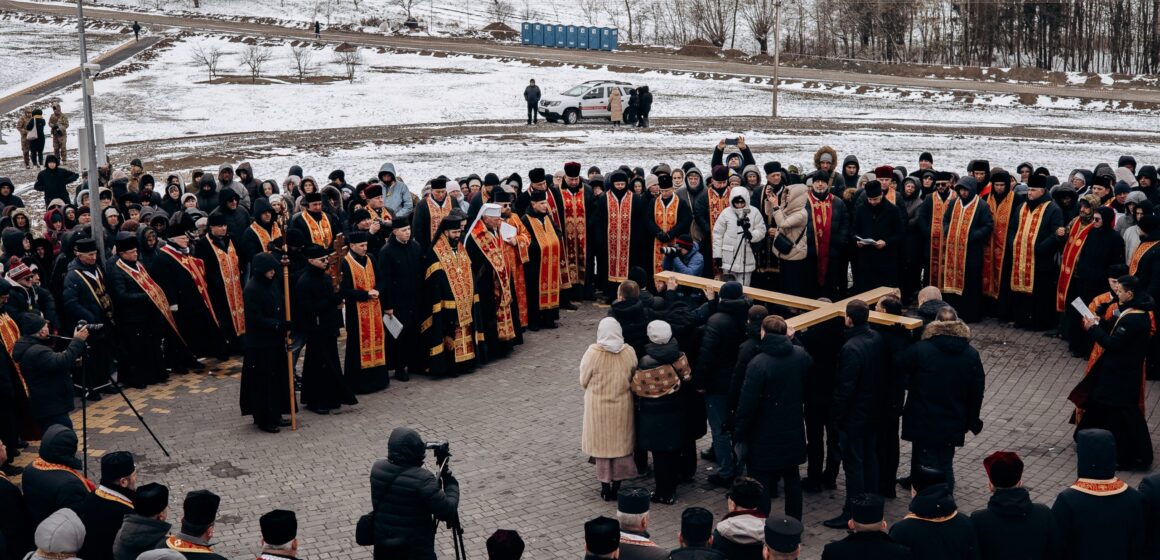 У Старуні відбулася Архієпархіальна Хресна дорога У Старуні відбулася Архієпархіальна Хресна дорога