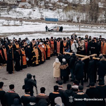 У Старуні відбулася Архієпархіальна Хресна дорога У Старуні відбулася Архієпархіальна Хресна дорога