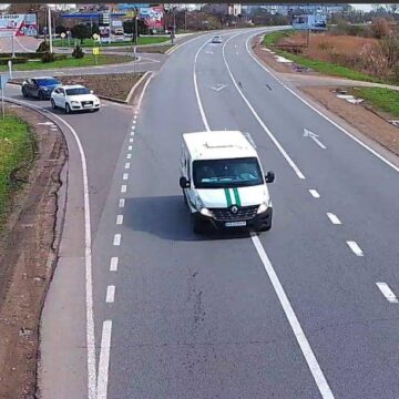 На виїзді з Калуша вже працюють камери з функціями розпізнавання номерних знаків транспортних засобів