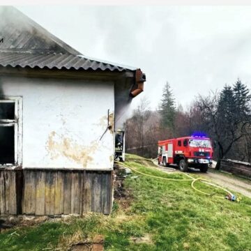 У Яремче під час пожежі житлового будинку травмувалась жінка