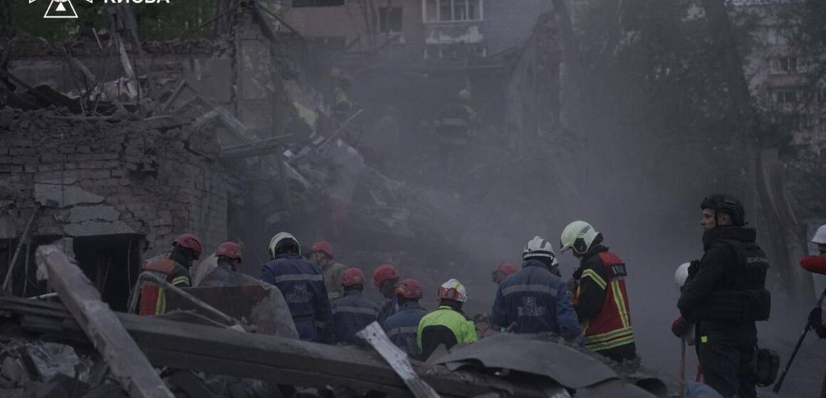 Вночі ворог випустив по Україні 70 ракет та 150 безпілотників Вночі ворог випустив по Україні 70 ракет та 150 безпілотників