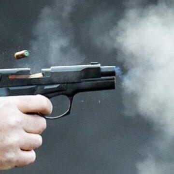 В Івано-Франківську перед судом постане чоловік, який стріляв у поліцейського В Івано-Франківську перед судом постане чоловік, який стріляв у поліцейського