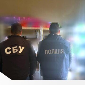 Троє прикарпатців налагодили незаконне виробництво і збут електронних сигарет Троє прикарпатців налагодили незаконне виробництво і збут електронних сигарет