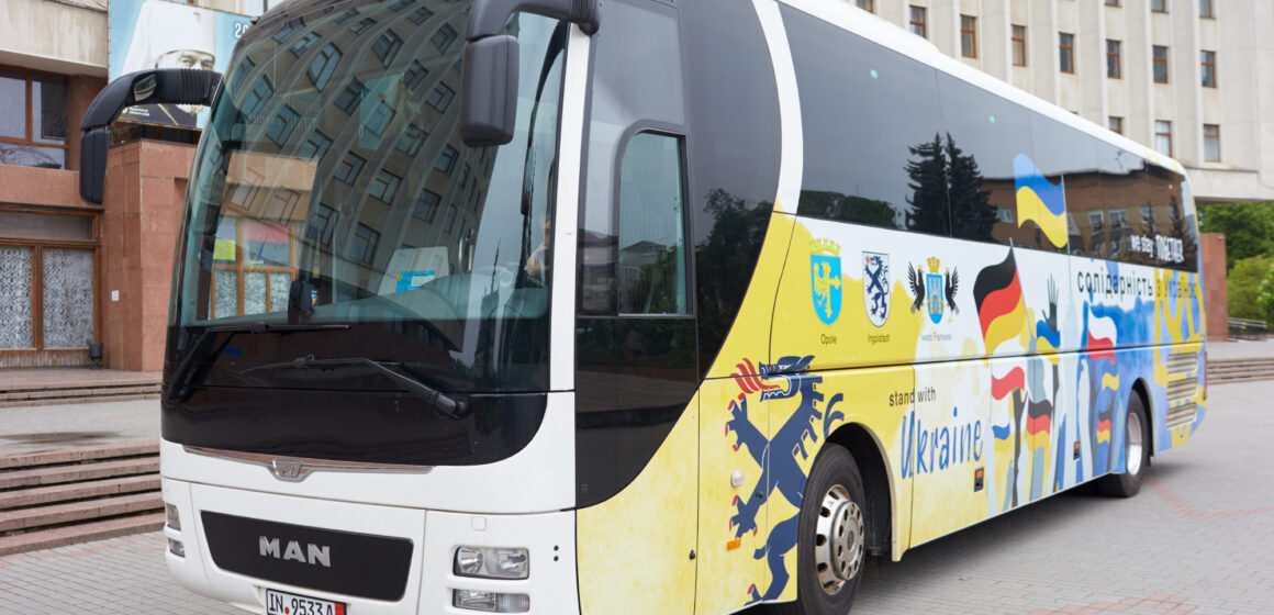 До Дня міста Івано-Франківськ отримав у подарунок від німецького міста-партнера автобус (ФОТО)