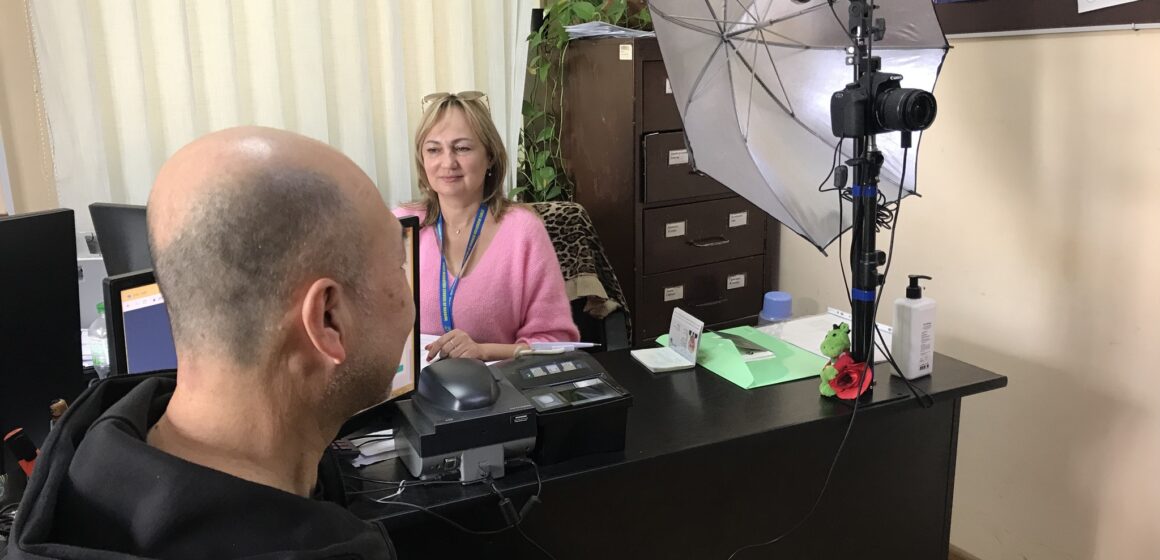 На Прикарпатті іноземець, який втратив руку на війні в Україні, звернувся за дозволом про імміграцію На Прикарпатті іноземець, який втратив руку на війні в Україні, звернувся за дозволом про імміграцію