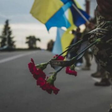 Завтра на Прикарпаття прибуде траурний кортеж з тілом воїна Романа Гундерука Завтра на Прикарпаття прибуде траурний кортеж з тілом воїна Романа Гундерука