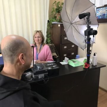 До міграційної служби Івано-Франківської області щодо оформлення дозволу на імміграцію  звернувся іноземний захисник України