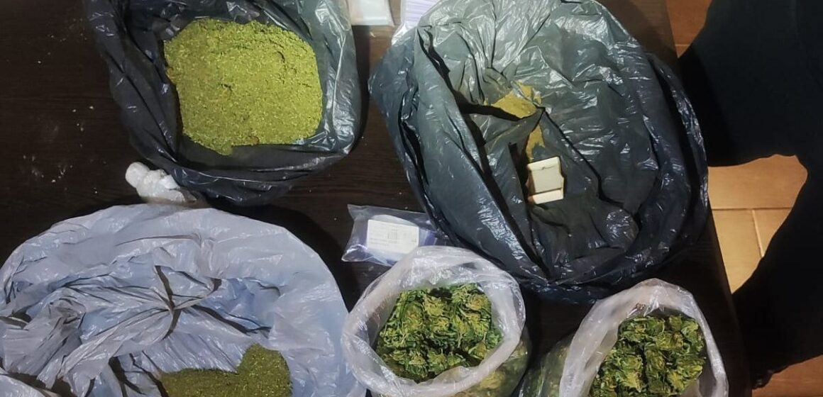 В Івано-Франківську судитимуть чоловіка, який налагодив наркозбут на прифронтову територію В Івано-Франківську судитимуть чоловіка, який налагодив наркозбут на прифронтову територію