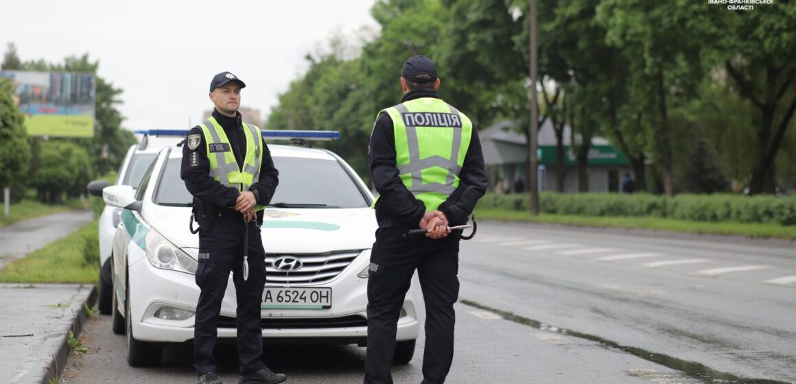 “Перевізник-2025”: поліцейські проводять профілактичні заходи щодо дотримання водіями і перевізниками вимог правил дорожнього руху