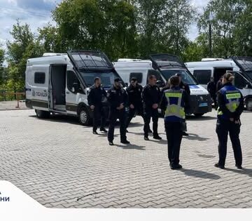 Діалог замість конфлікту: прикарпатські поліцейські вдосконалюють навички роботи в кризових ситуаціях