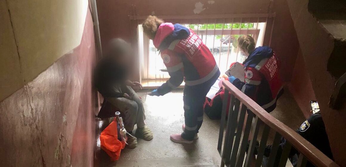 Рятувальники врятували жінку під час пожежі в місті Івано-Франківськ