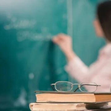 В Івано-Франківську будуть виплачувати щомісячну премію прогресивним викладачам В Івано-Франківську будуть виплачувати щомісячну премію прогресивним викладачам