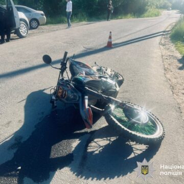 На Надвірнянщині взяли під варту мотоцикліста, який напідпитку вчинив ДТП