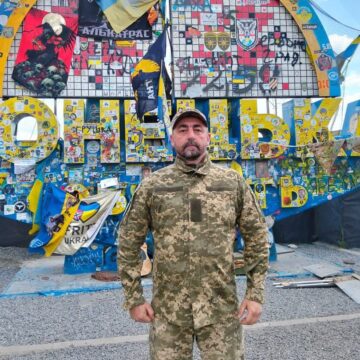 Оперував в контейнері під землею та пережив обстріл стабпункту: історія хірурга з Івано-Франківська Сергія Гафійчука, який приєднався до ЗСУ Оперував в контейнері під землею та пережив обстріл стабпункту: історія хірурга з Івано-Франківська Сергія Гафійчука, який приєднався до ЗСУ