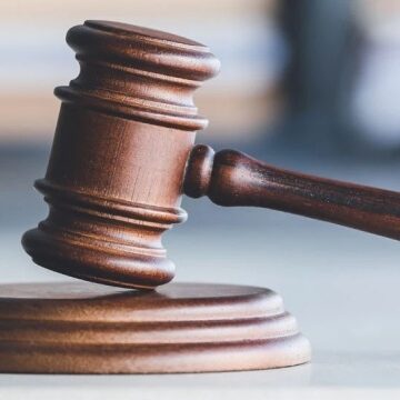 Укриття «не для всіх»: на Прикарпатті повідомлено про підозру у зловживанні службовим становищем двом освітянкам