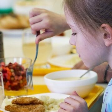Змова ФОПів у Коломиї: узгоджували дії у 13 торгах під час закупівель продуктів харчування для навчальних та лікувальних закладів