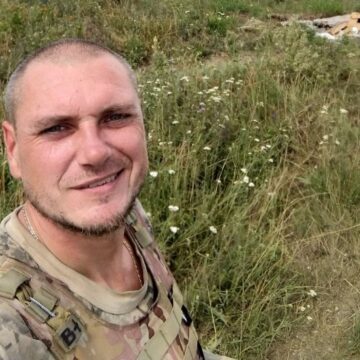 Ветеран Роман Хвилюк: «Щоб звикнути до мирного життя, кожному військовому знадобиться стільки ж часу, скільки він провів на фронті» Ветеран Роман Хвилюк: «Щоб звикнути до мирного життя, кожному військовому знадобиться стільки ж часу, скільки він провів на фронті»