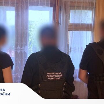 Вербувала жінок для сексуальної експлуатації за кордоном: підозрюють мешканку Франківщини