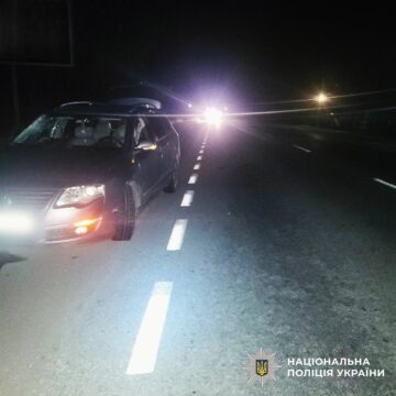 Біля Калуша автівка на смерть збила пішохода