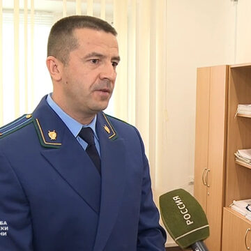 За матеріалами СБУ на Прикарпатті повідомили про заочну підозру псевдопрокурору-зраднику з окупаційної «генпрокуратури лнр» За матеріалами СБУ на Прикарпатті повідомили про заочну підозру псевдопрокурору-зраднику з окупаційної «генпрокуратури лнр»