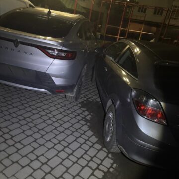 В Івано-Франківську водій наїхав на припаркований автомобіль В Івано-Франківську водій наїхав на припаркований автомобіль